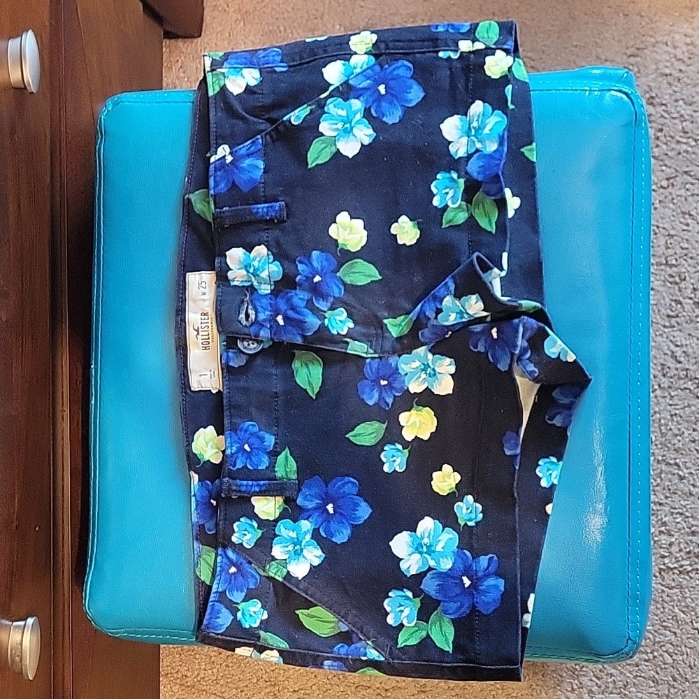 Hollister Floral Shorts